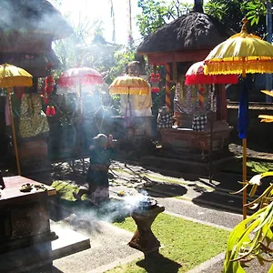 Nyoman Murjana , Ubud Indonesia