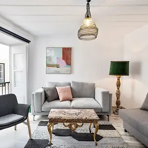 https://lisbon-alfama-street-view.hotels-lisbon-portugal.com